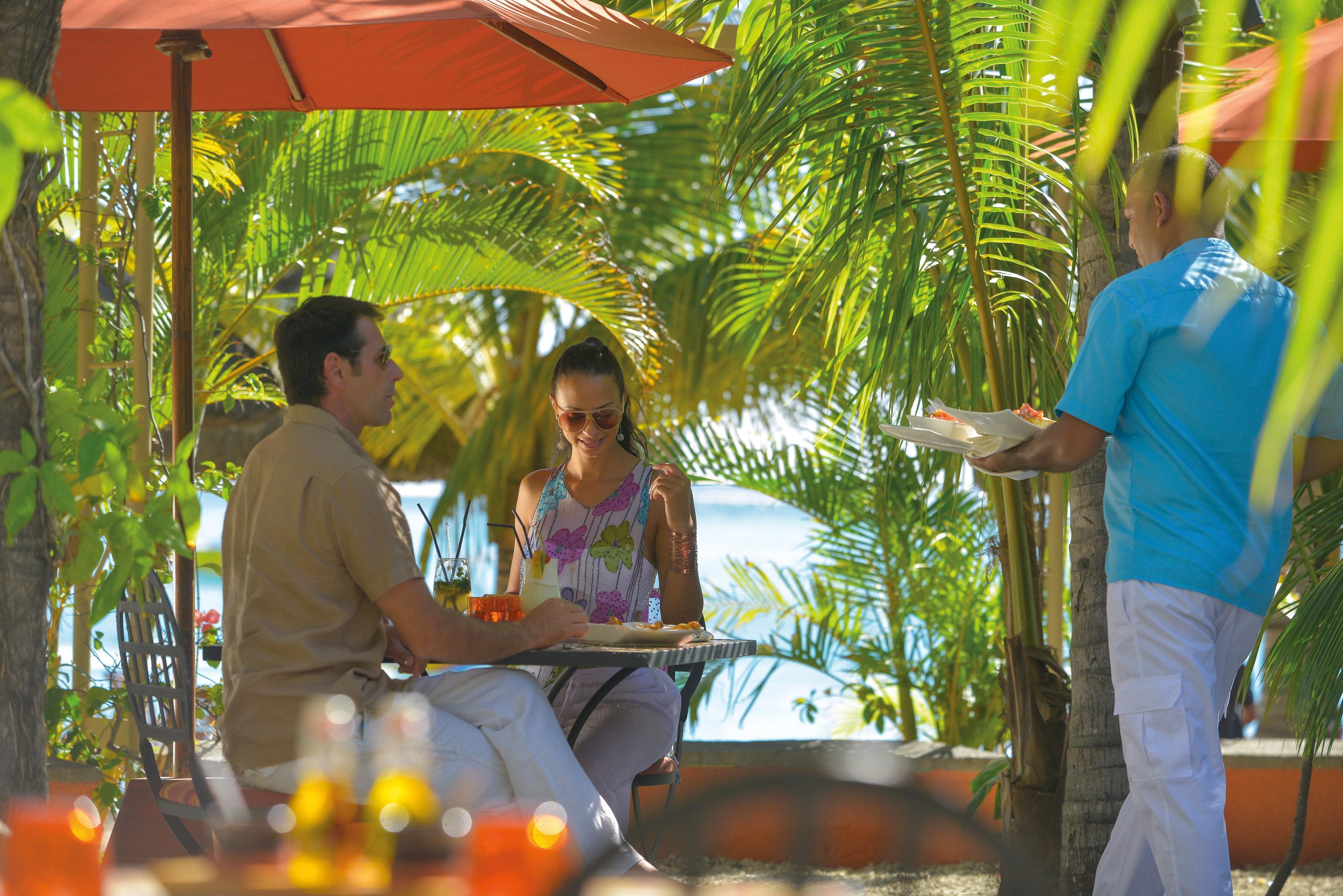 Paradis Beachcomber Golf Resort & Spa Le Morne Exterior photo