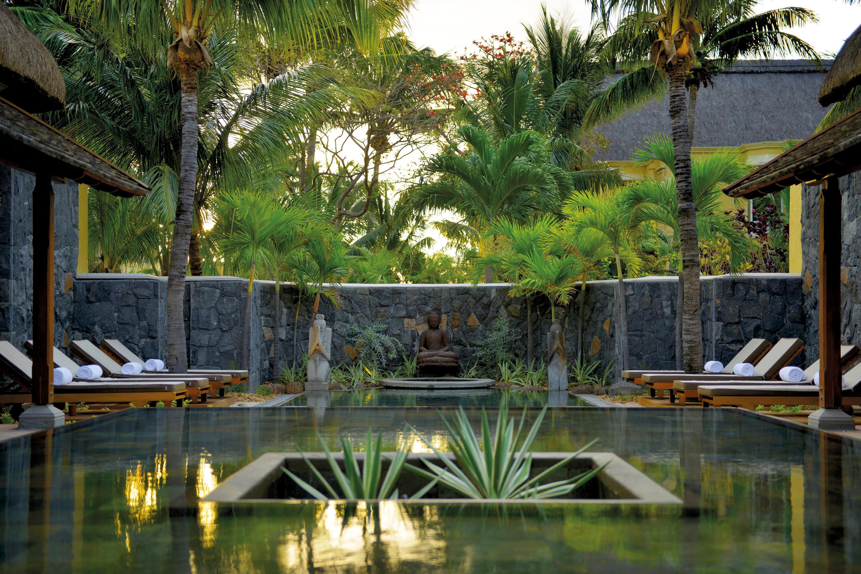 Paradis Beachcomber Golf Resort & Spa Le Morne Exterior photo