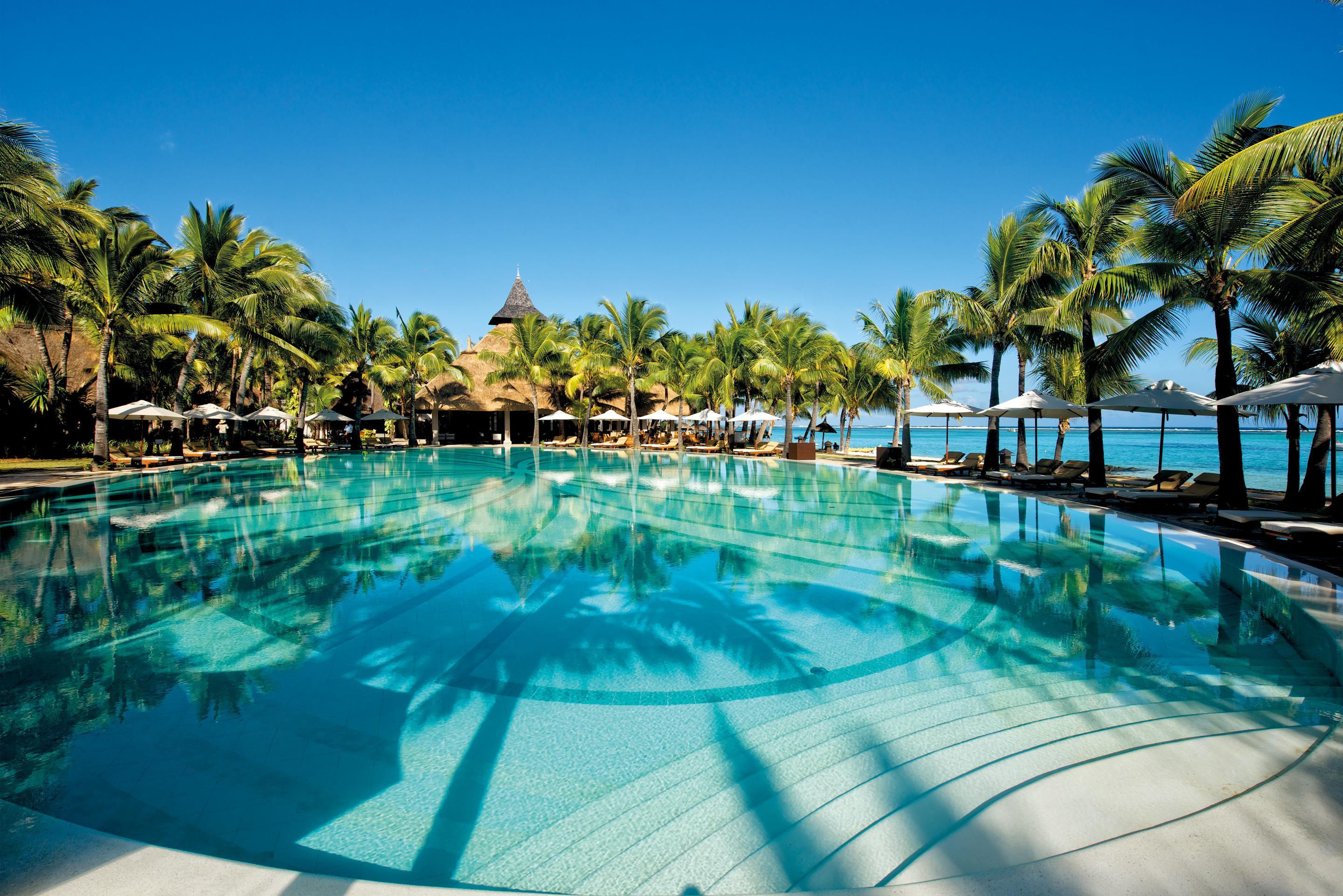 Paradis Beachcomber Golf Resort & Spa Le Morne Exterior photo