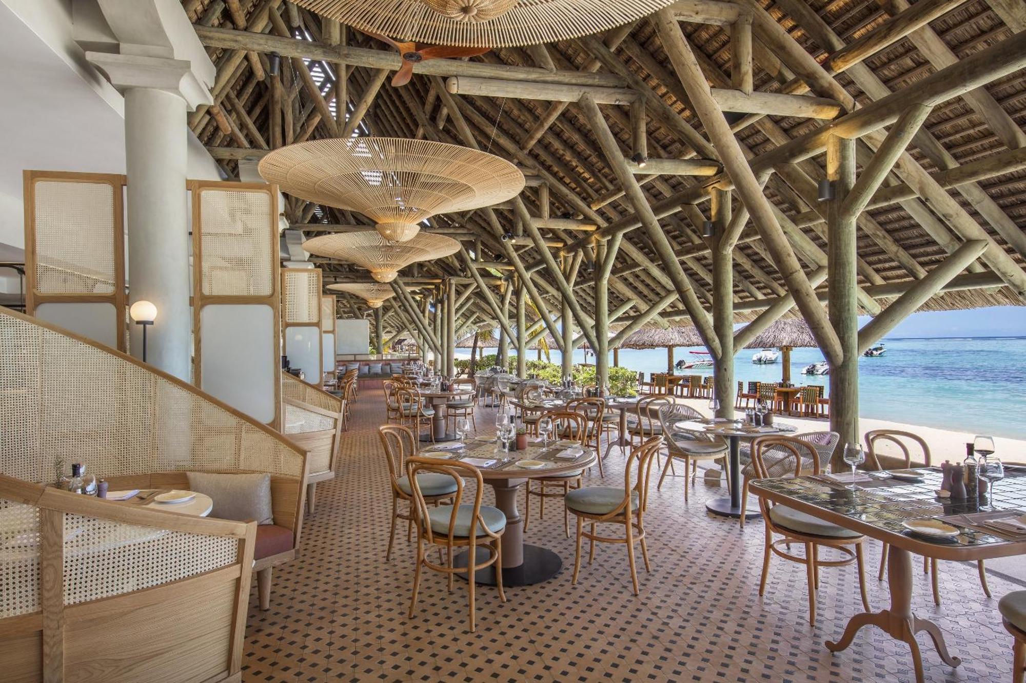 Paradis Beachcomber Golf Resort & Spa Le Morne Exterior photo