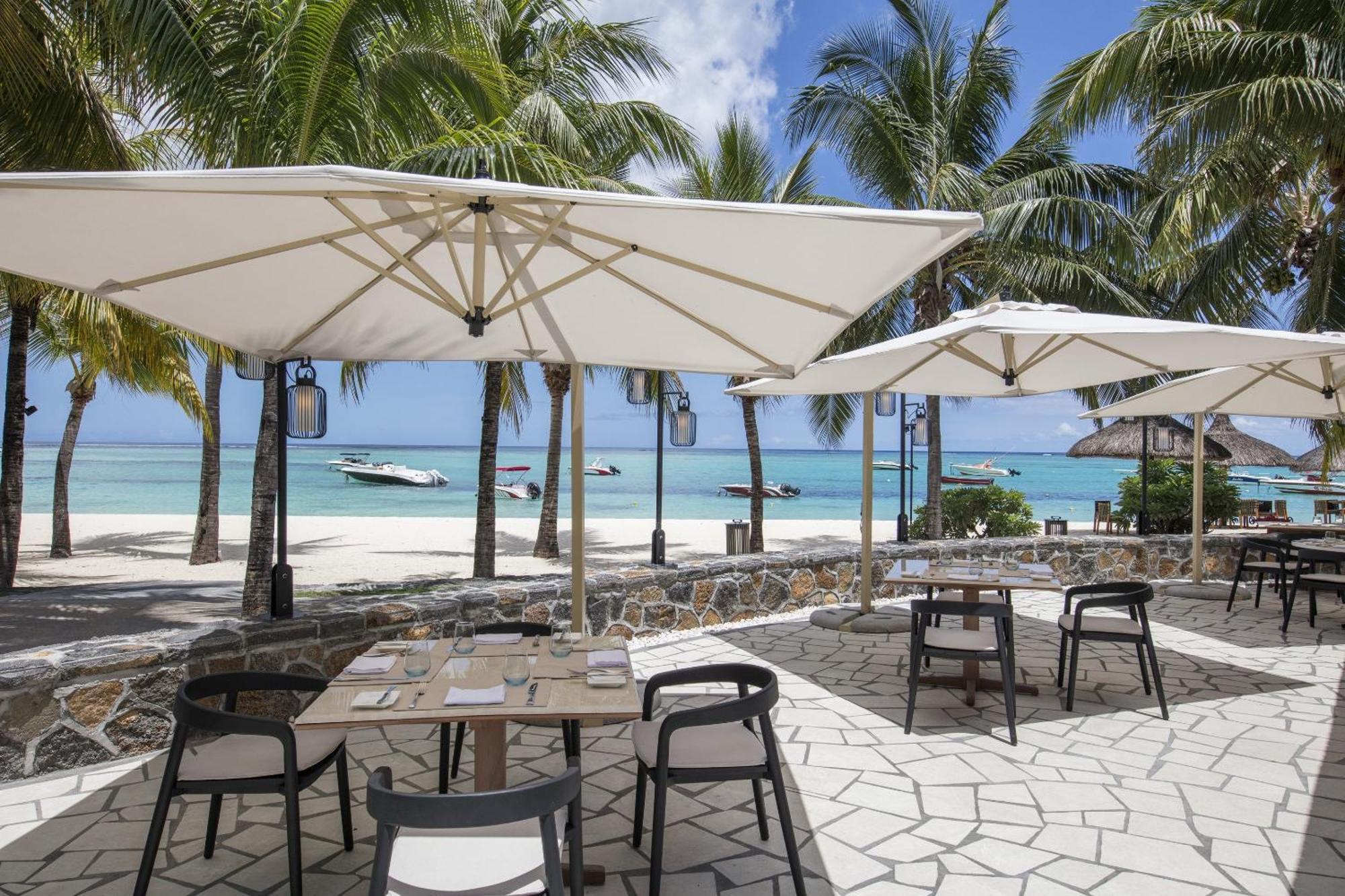Paradis Beachcomber Golf Resort & Spa Le Morne Exterior photo