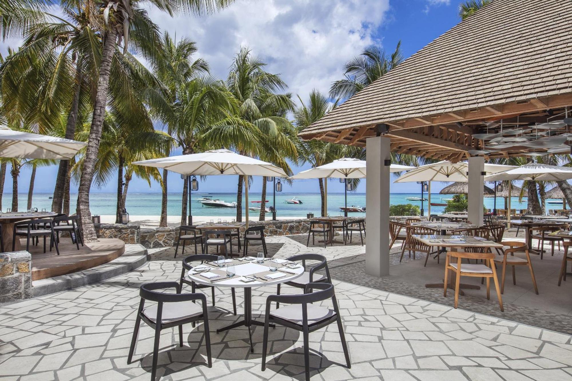 Paradis Beachcomber Golf Resort & Spa Le Morne Exterior photo