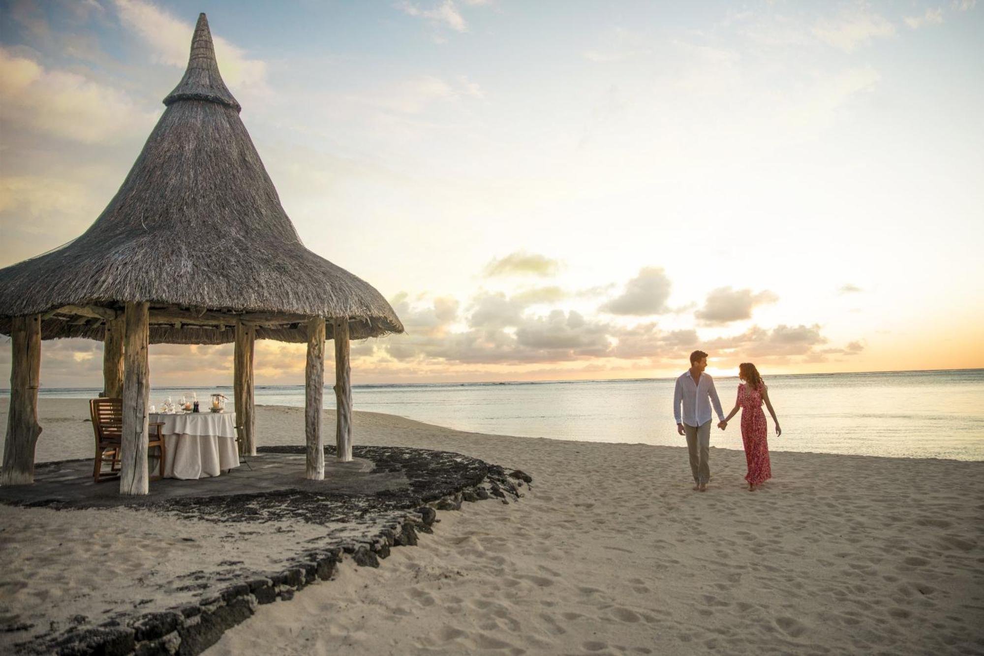 Paradis Beachcomber Golf Resort & Spa Le Morne Exterior photo