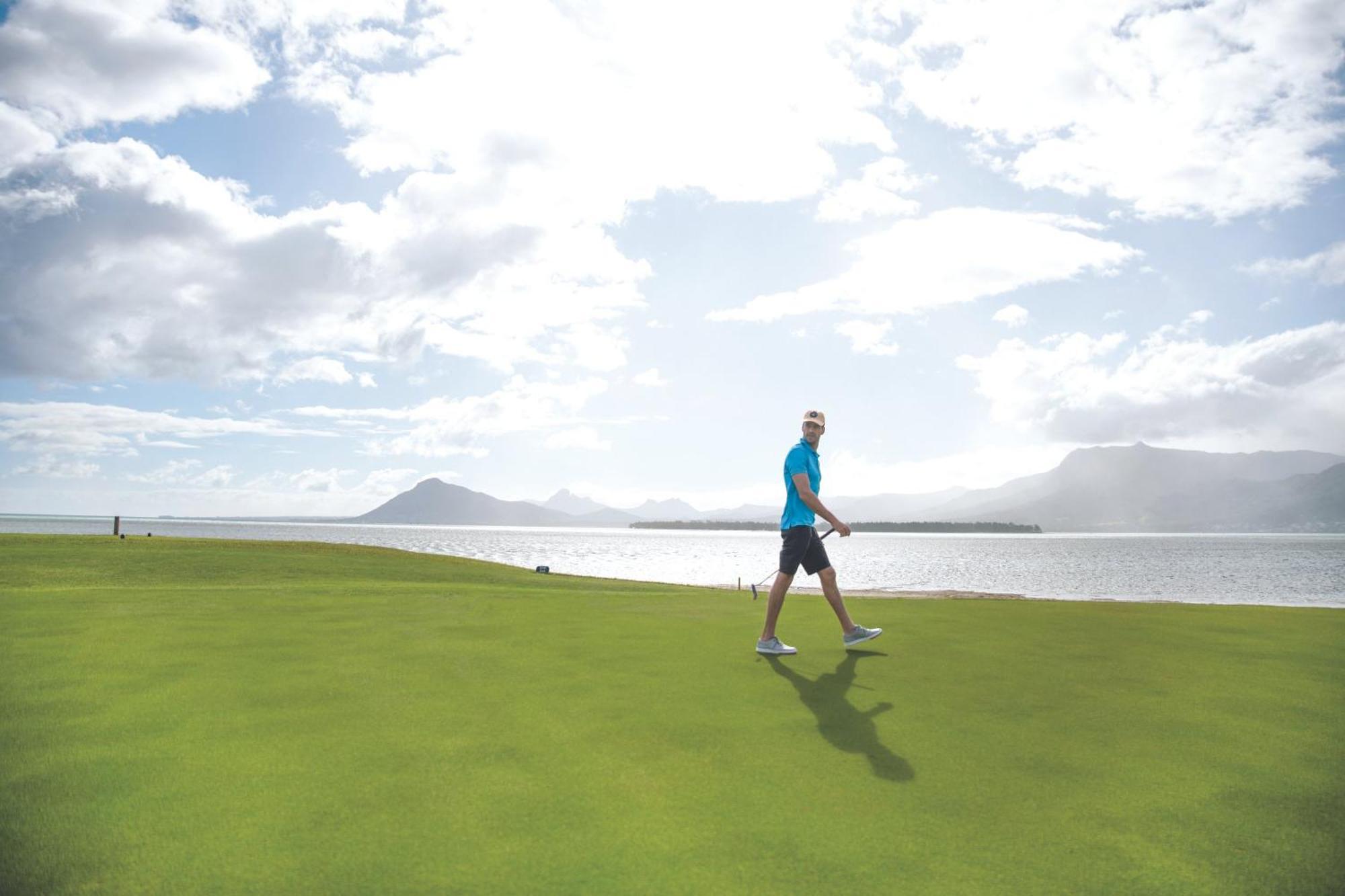 Paradis Beachcomber Golf Resort & Spa Le Morne Exterior photo